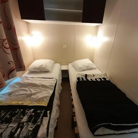 Camping Du Nizour Sireuil  Extérieur photo