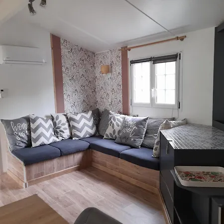Camping Du Nizour Sireuil  Extérieur photo