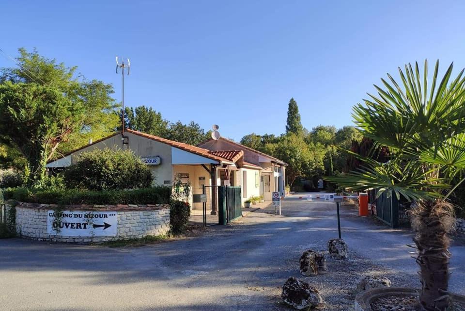 Du Nizour